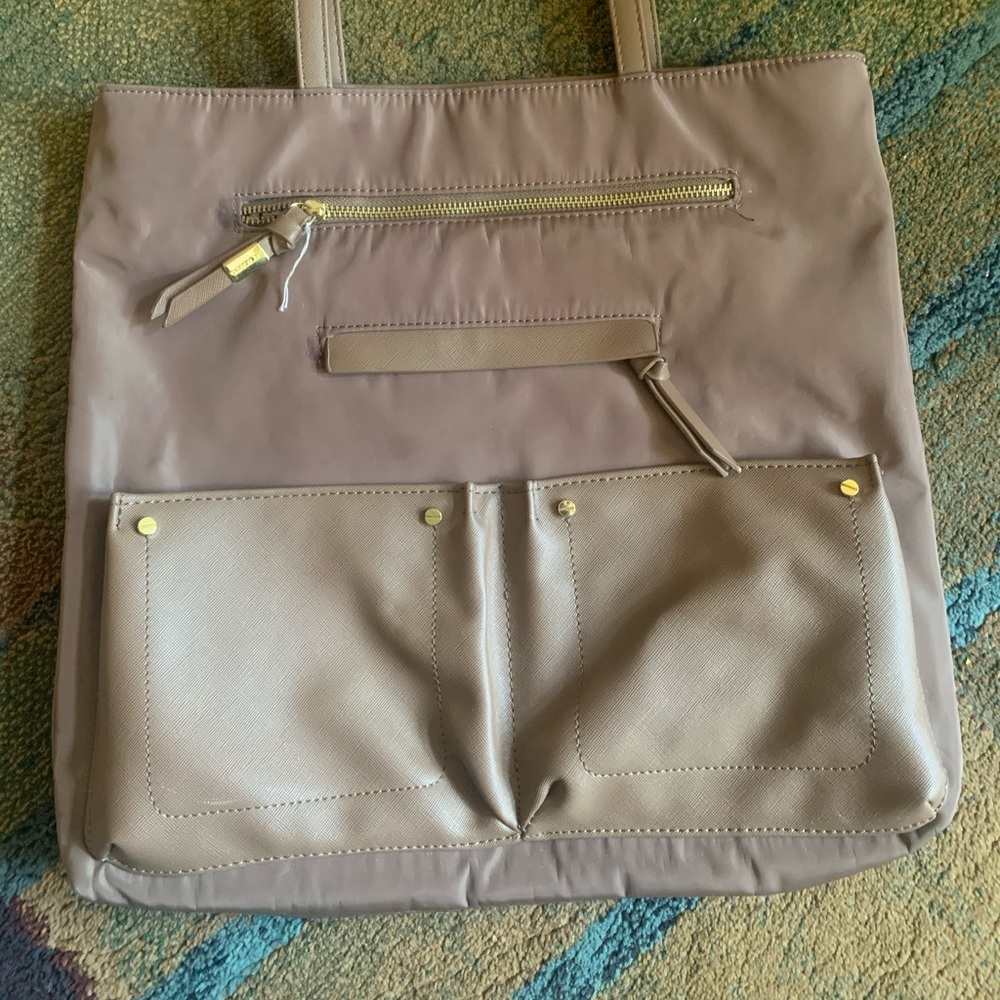 Classy, neutral everyday vinyl tote by Big Buddha
